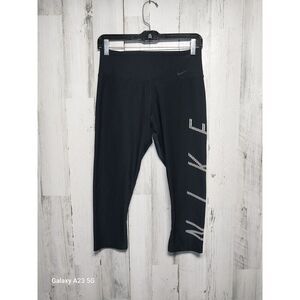 Nike Cropped Leggings Women's Medium Black Active